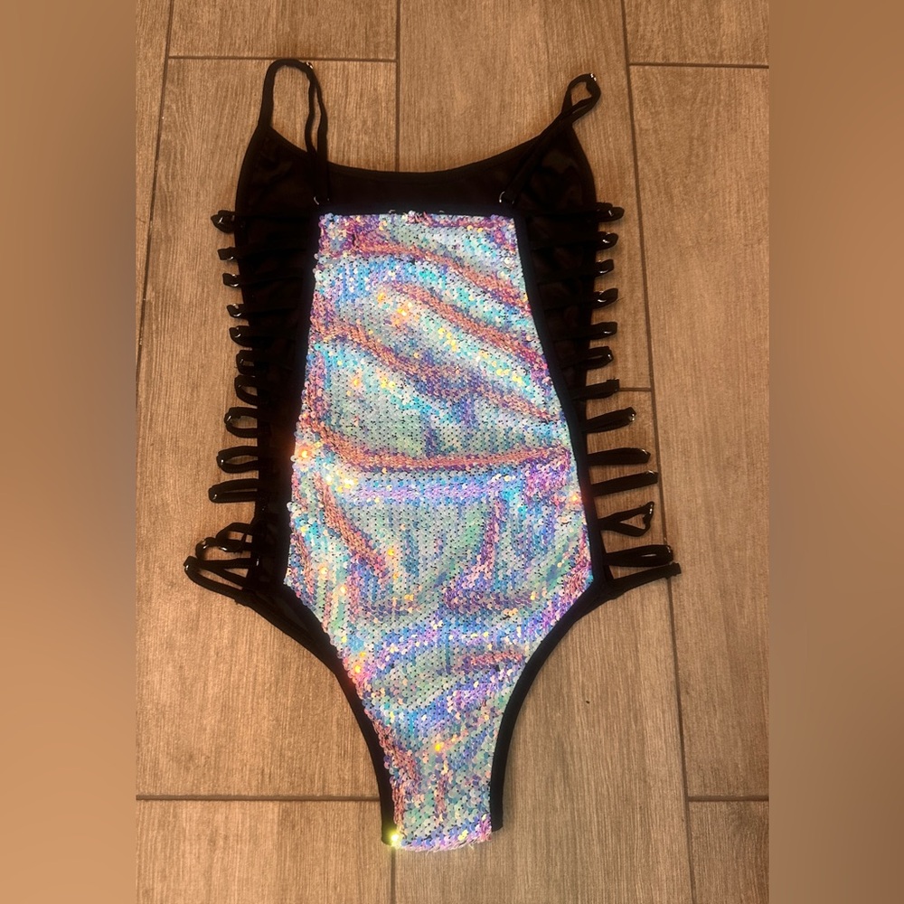 Holographic Sequin heartraves Bodysuit Festival Sparkly - Picture 4 of 9
